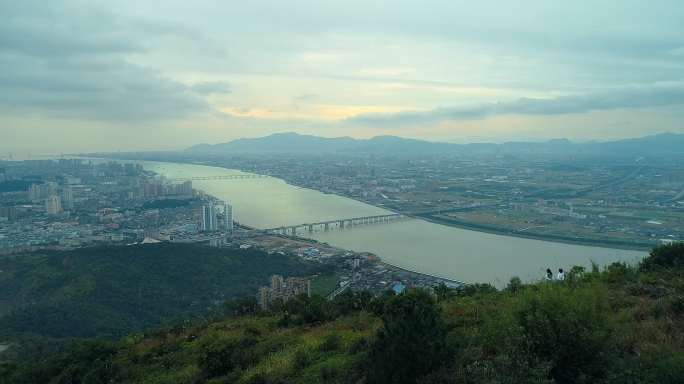 江 江水 桥  跨江大桥  山 翻山