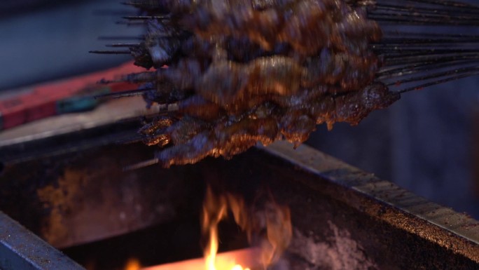 碳火烤羊肉串