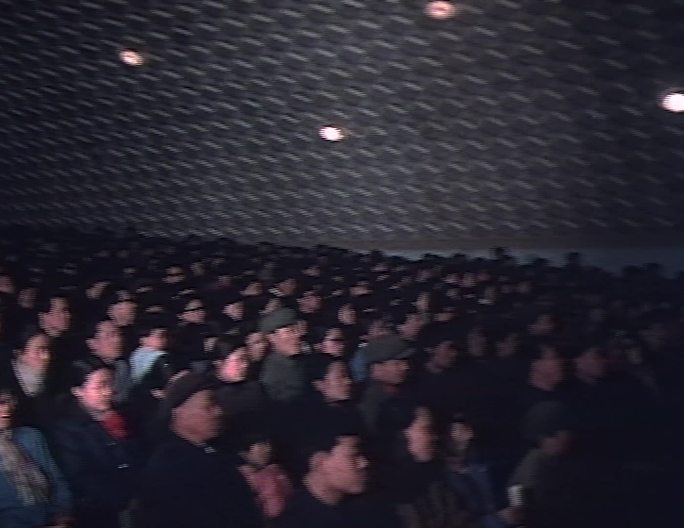 70年代剧场现场观众看演出曲艺表演