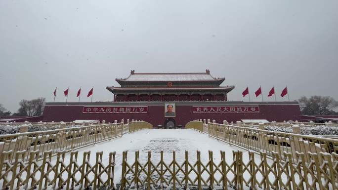 天安门城楼雪景