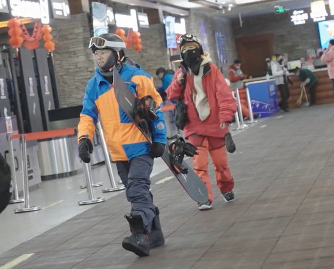 【4K升格】滑雪服务中心冰雪运动