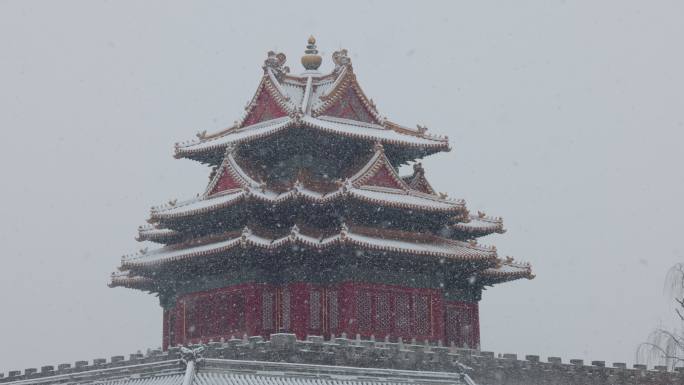 雪中的北京故宫角楼