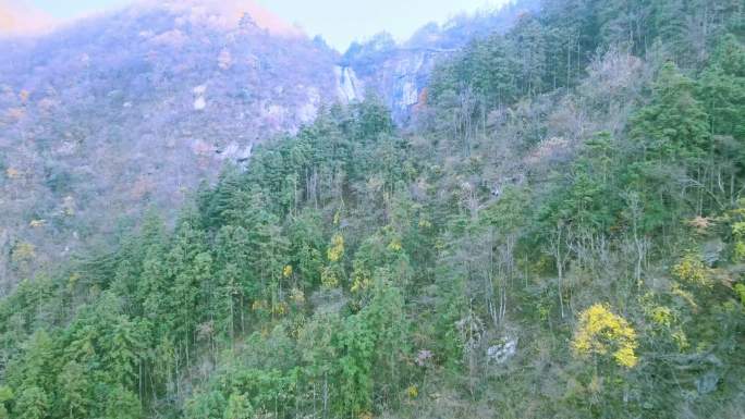 航拍高山瀑布飞流直下