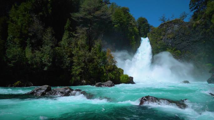 智利风景区的惠洛瀑布