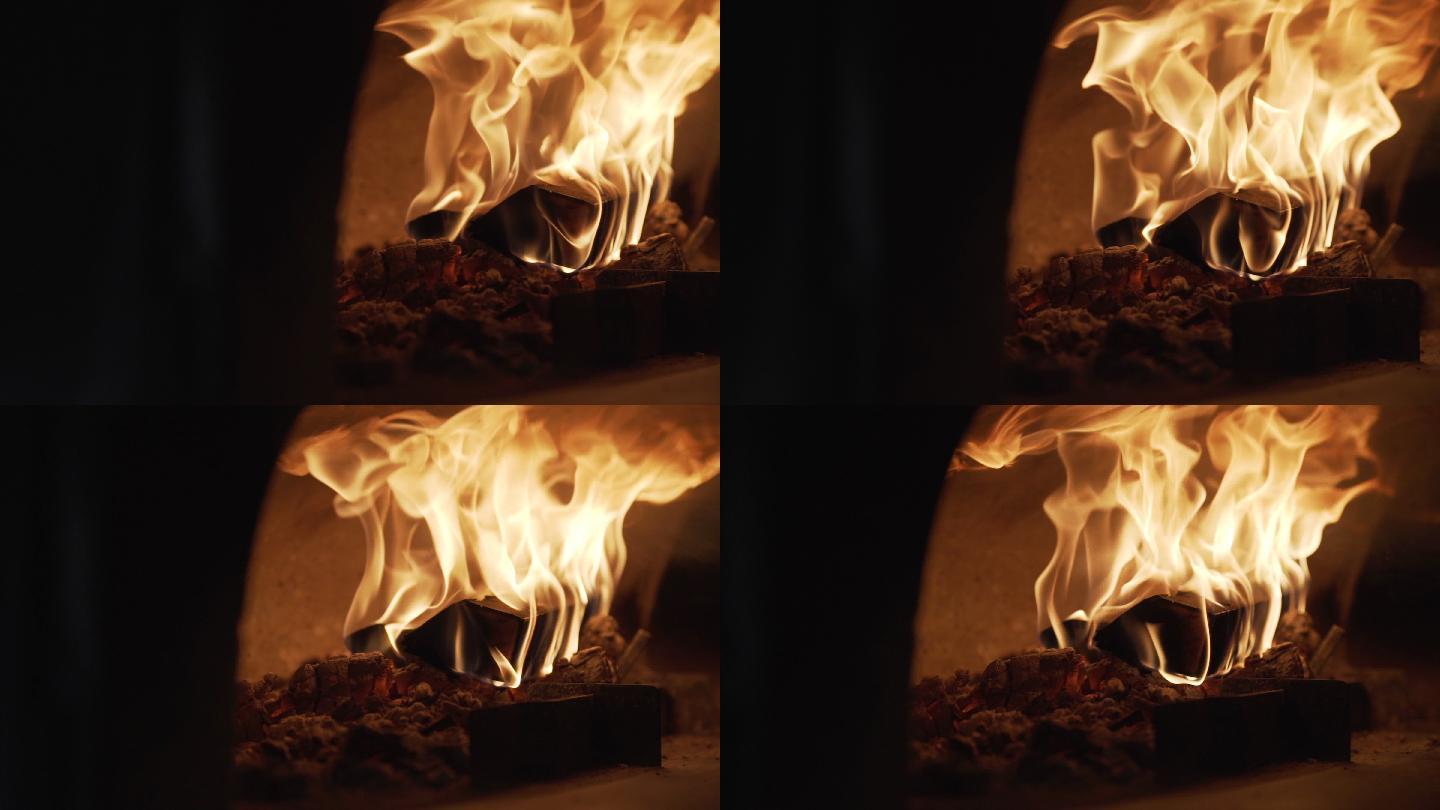 披萨烤箱中燃烧的火焰