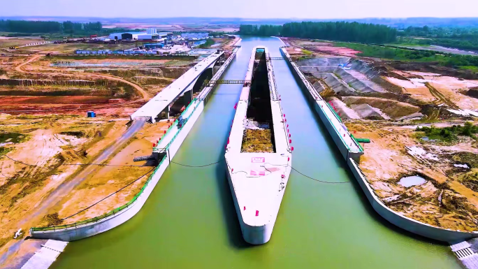 航拍引江济淮世界最大的钢混渡槽、原创视频