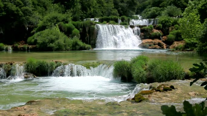 克罗地亚克尔卡国家公园瀑布