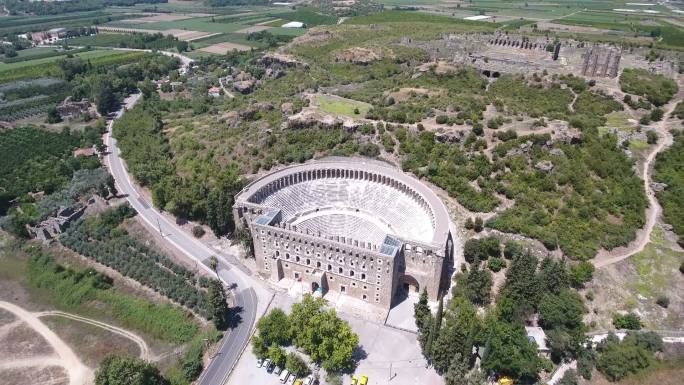 阿斯彭多斯古罗马剧院鸟瞰图。