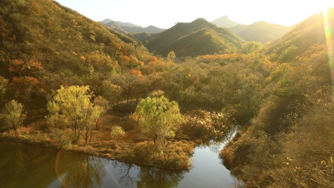 水长城秋景