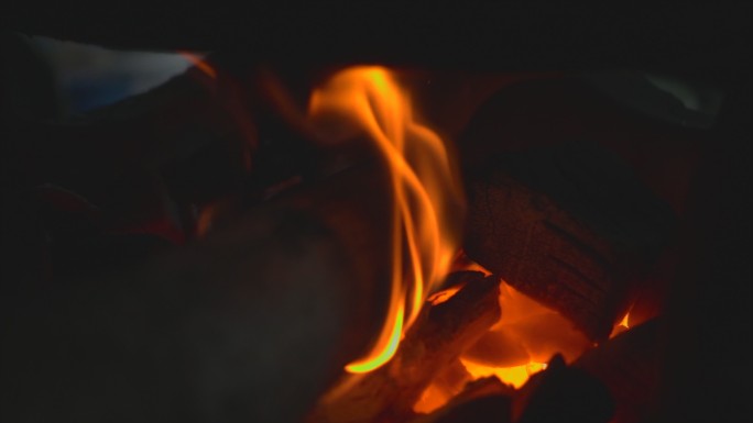火烧木头慢动作烧火做饭火苗焚烧木炭柴火