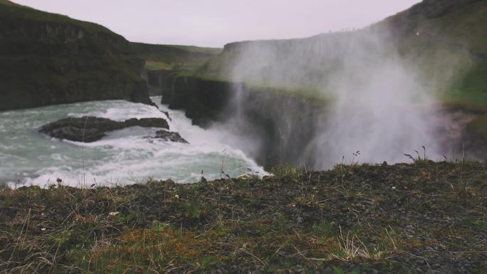 冰岛的格尔福斯瀑布