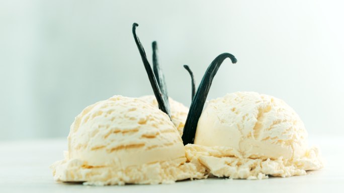 香草冰淇淋冰点甜品造型