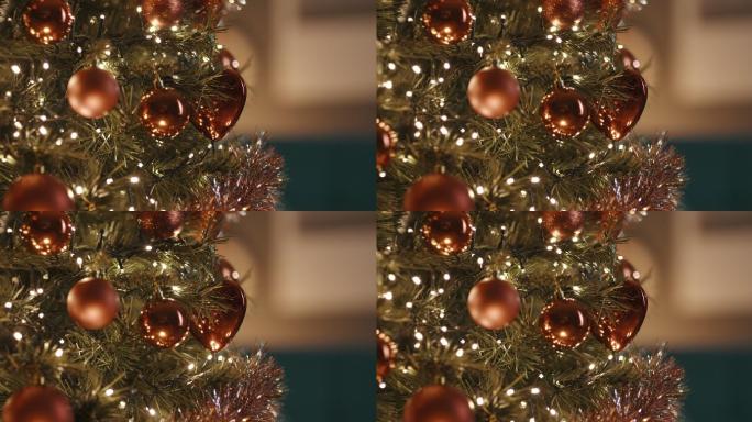 快乐装饰圣诞树灯光带圣诞树
