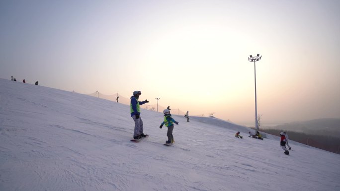 冬季 滑雪场 教练 儿童 练习 滑雪