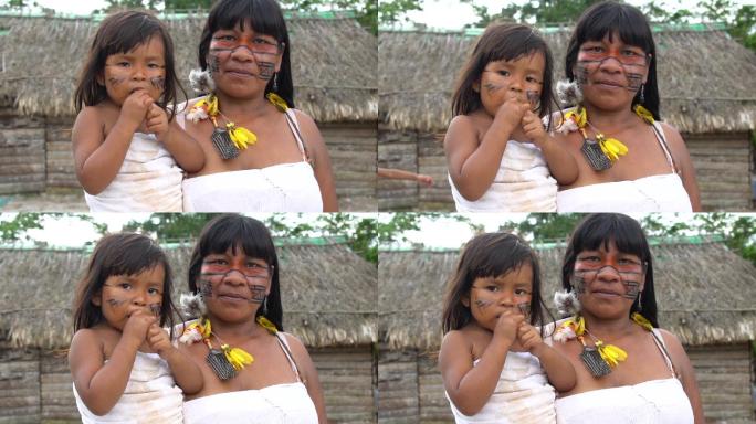 土著巴西人土著人——母亲和女儿