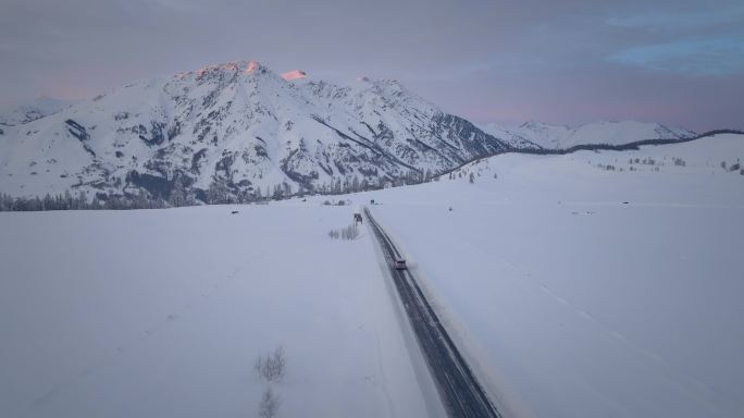 【正版素材】新疆雪景公路自驾