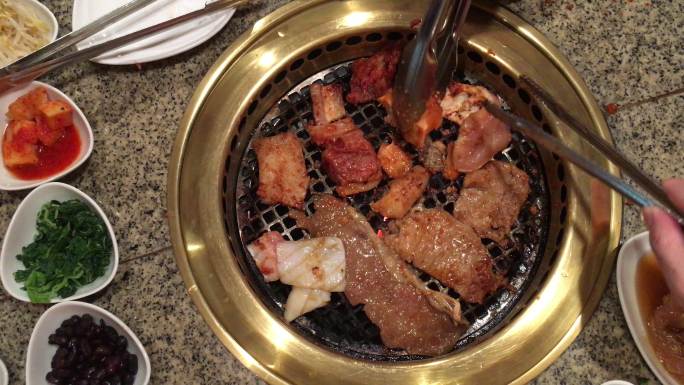 韩国风格的热烤肉。