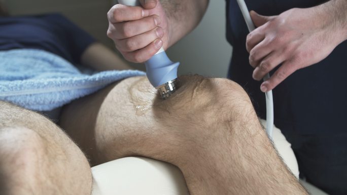 超声冲击波疗法康复治疗仪器电击脉冲理疗腿