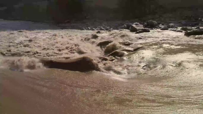 流动的江水 黄河 湍急河流