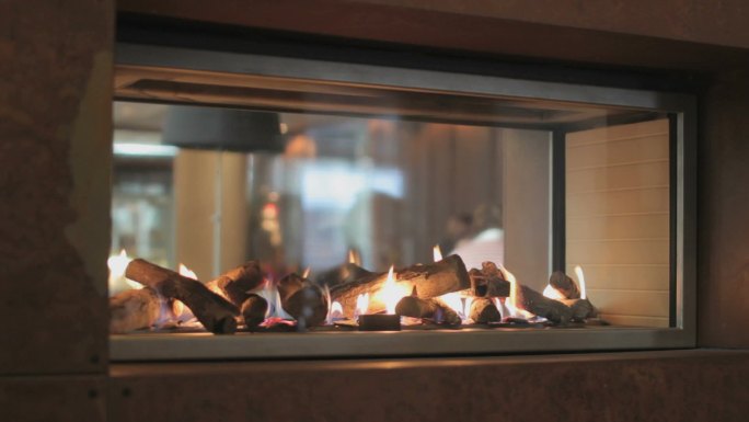餐厅的壁炉，特写欧洲欧式火炉