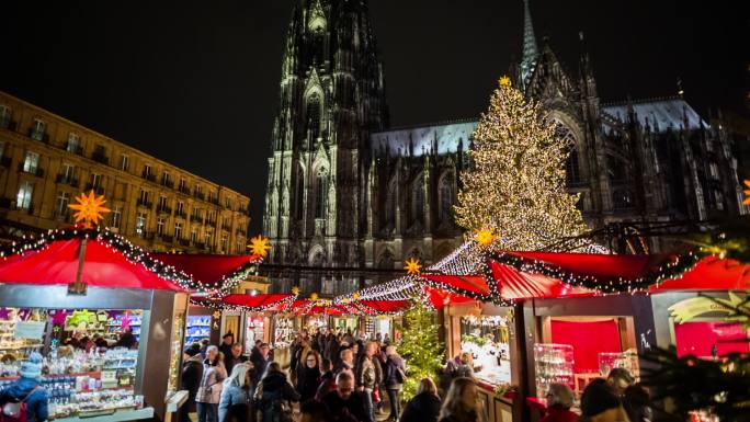 德国科隆大教堂前的圣诞市场