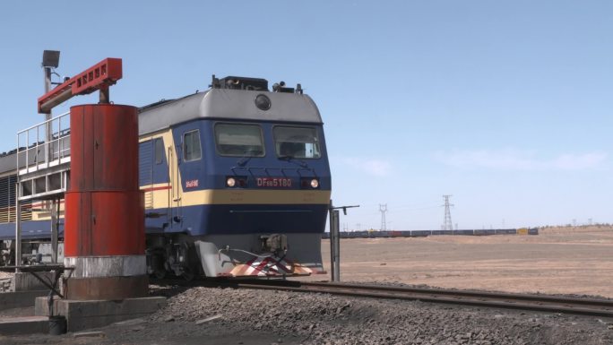 火车拉煤地面拍摄 4K拍摄4K压缩包