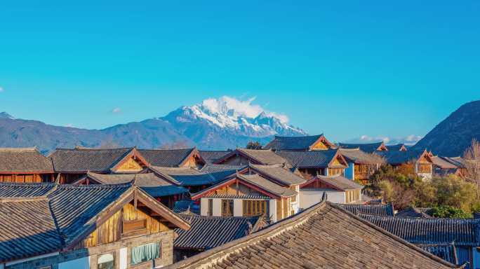 【正版素材】云南丽江大研古城与玉龙雪山