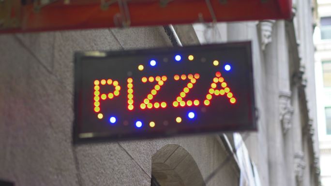 披萨标志Led广告牌