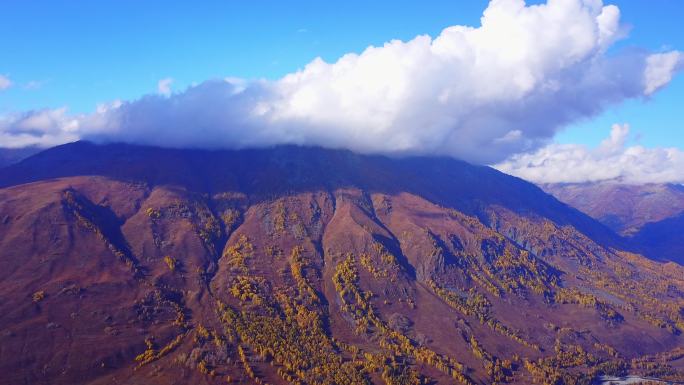 航拍新疆秋季风光