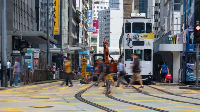 香港市中心交通车辆和行人