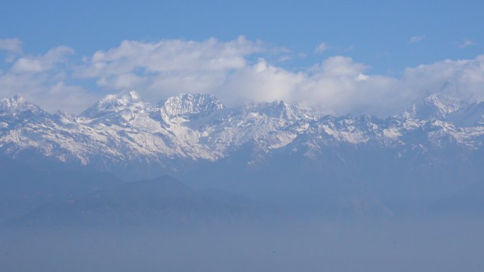 喜马拉雅山云端雪山云层云海