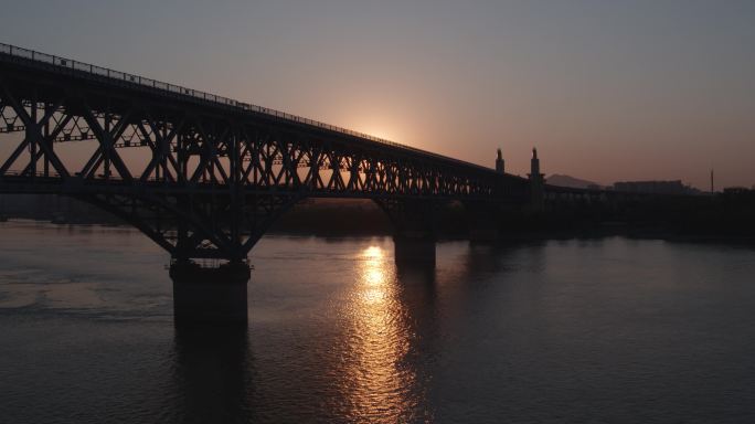 南京长江大桥日落航拍空镜