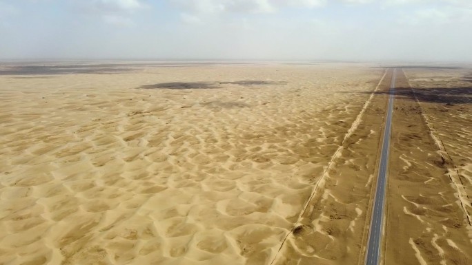 自驾游航拍G315沙漠国道
