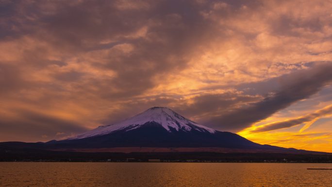 日本富士山最大活火山白雪皑皑精神象征