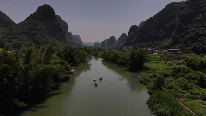 广西桂林市阳朔遇龙河航拍风景原视频