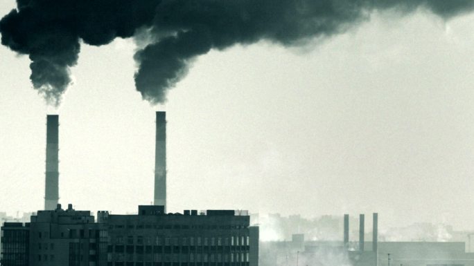 烟从燃煤发电厂自由地流入大气