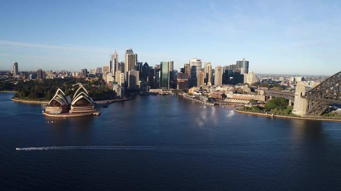 悉尼港周围的悉尼市海岸景观