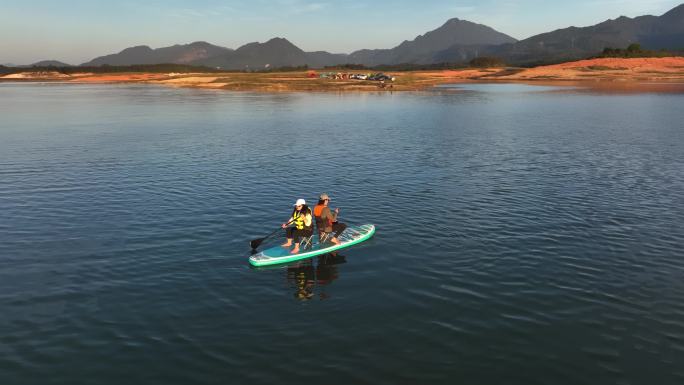 两人皮划艇/惠州白盆珠湖中游玩