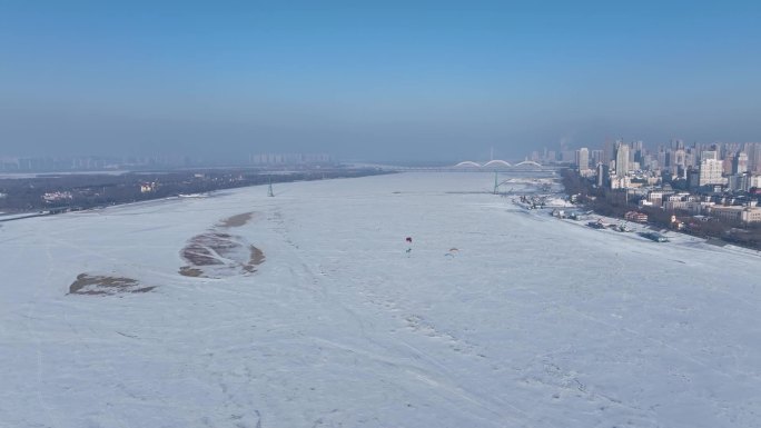 动力滑翔伞飞越哈尔滨公路大桥和松花江13