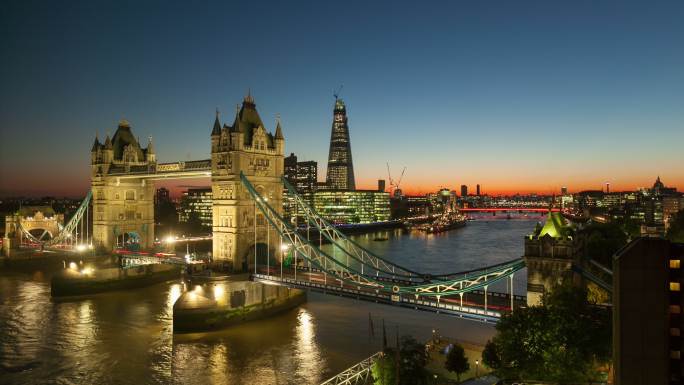 英国伦敦历史塔桥的时间推移