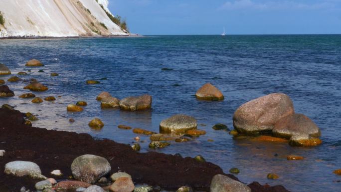 克林特山崖海水海浪海边