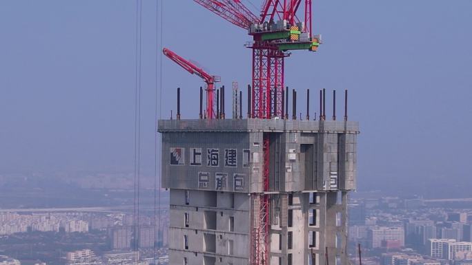 航拍建设中的上海浦东双子塔