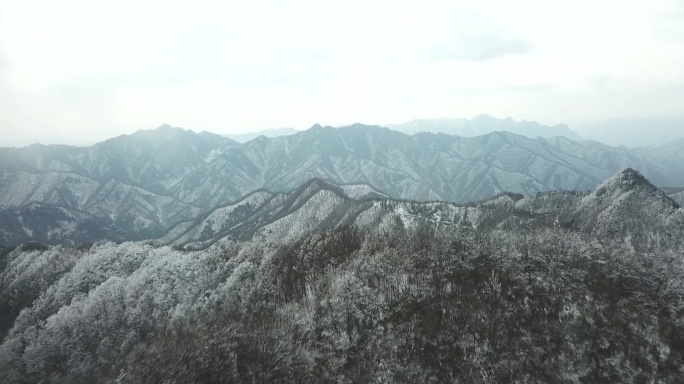 秦岭雪景航拍1