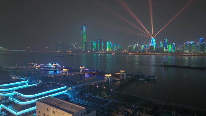 2022年春节武汉江滩