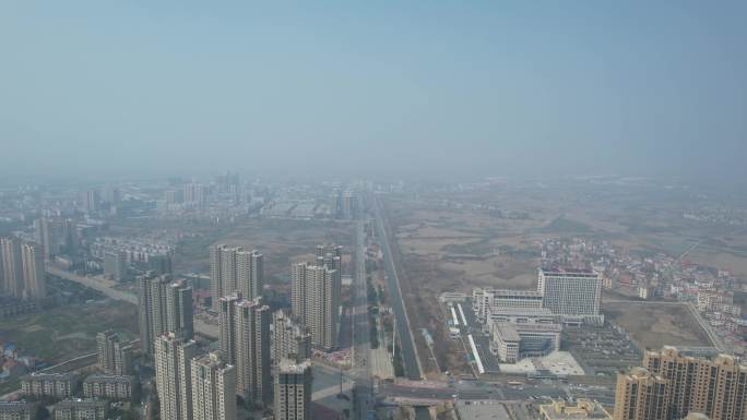 4k航拍俯瞰云梦县城市风光绿化河流公园