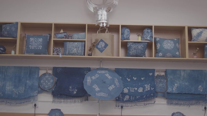 学生蜡染作品 篮球 蜜蜂