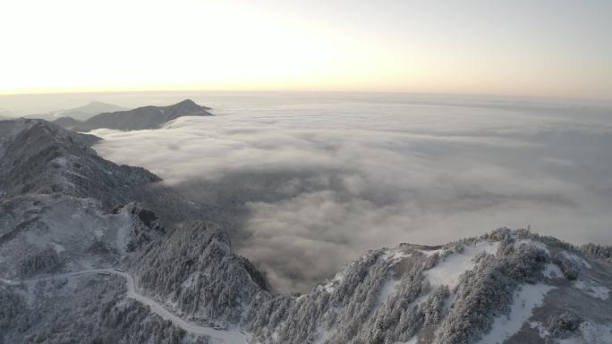 航拍神农架雪景-02