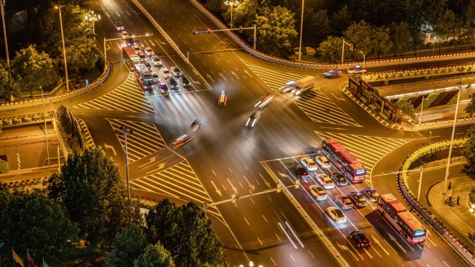 城市路口车流夜景延时