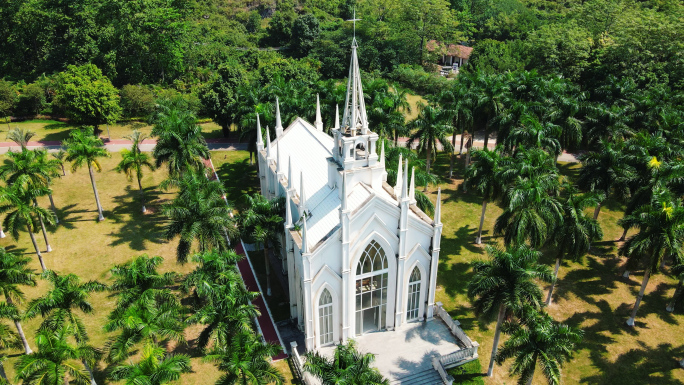 南宁武鸣花花大世界景区航拍晴天4K教堂