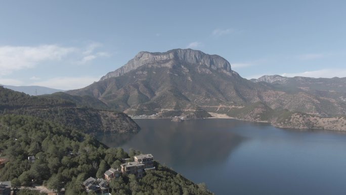 泸沽湖女神山航拍4k